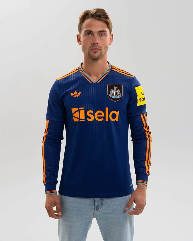 Newcastle United 2025/26 Third Long Sleeve Shirt