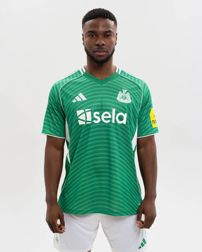 Newcastle United 2025/26 Away Shirt - Player Version